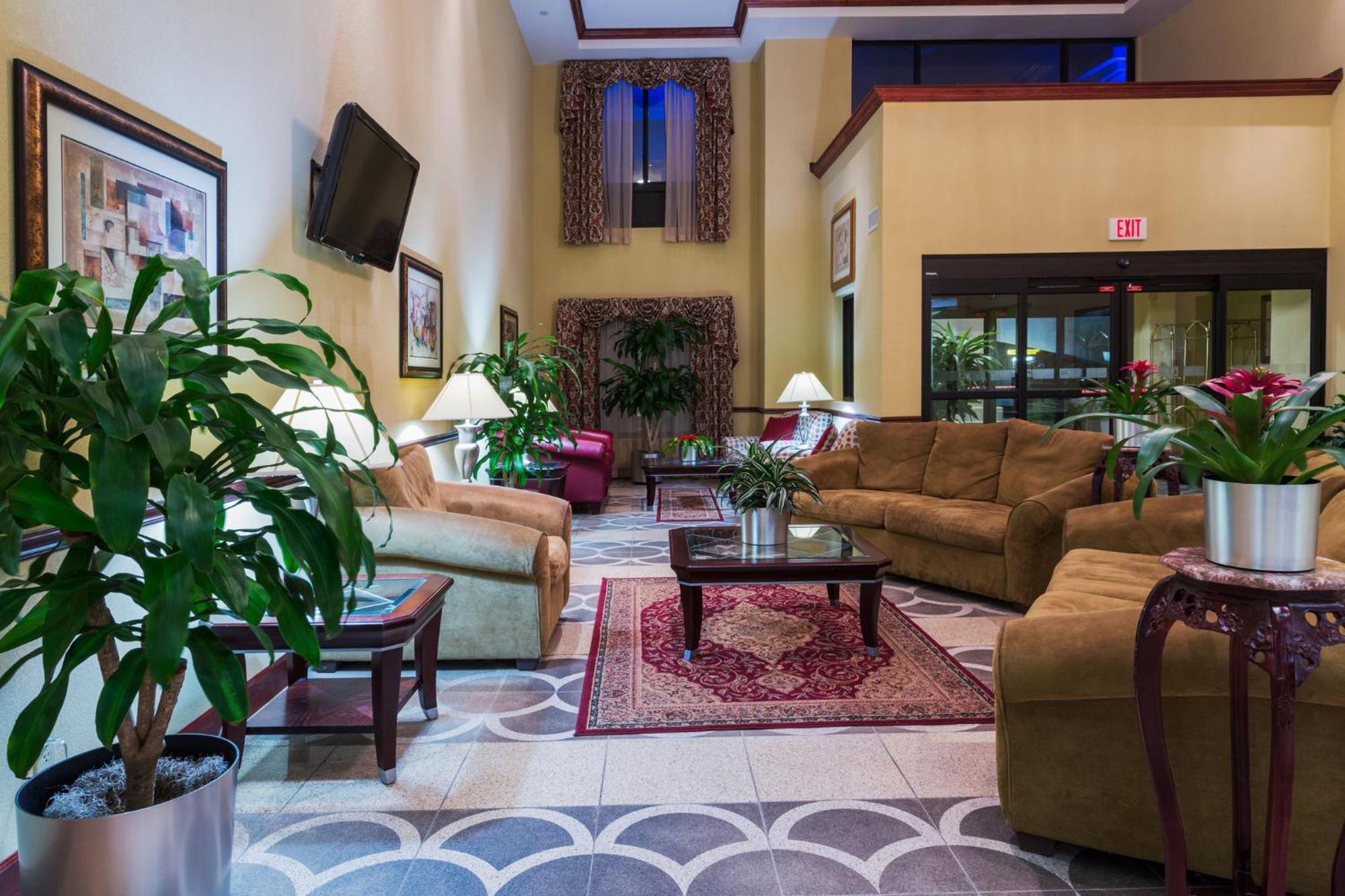 Holiday Express & By Ihg 2* Sebring